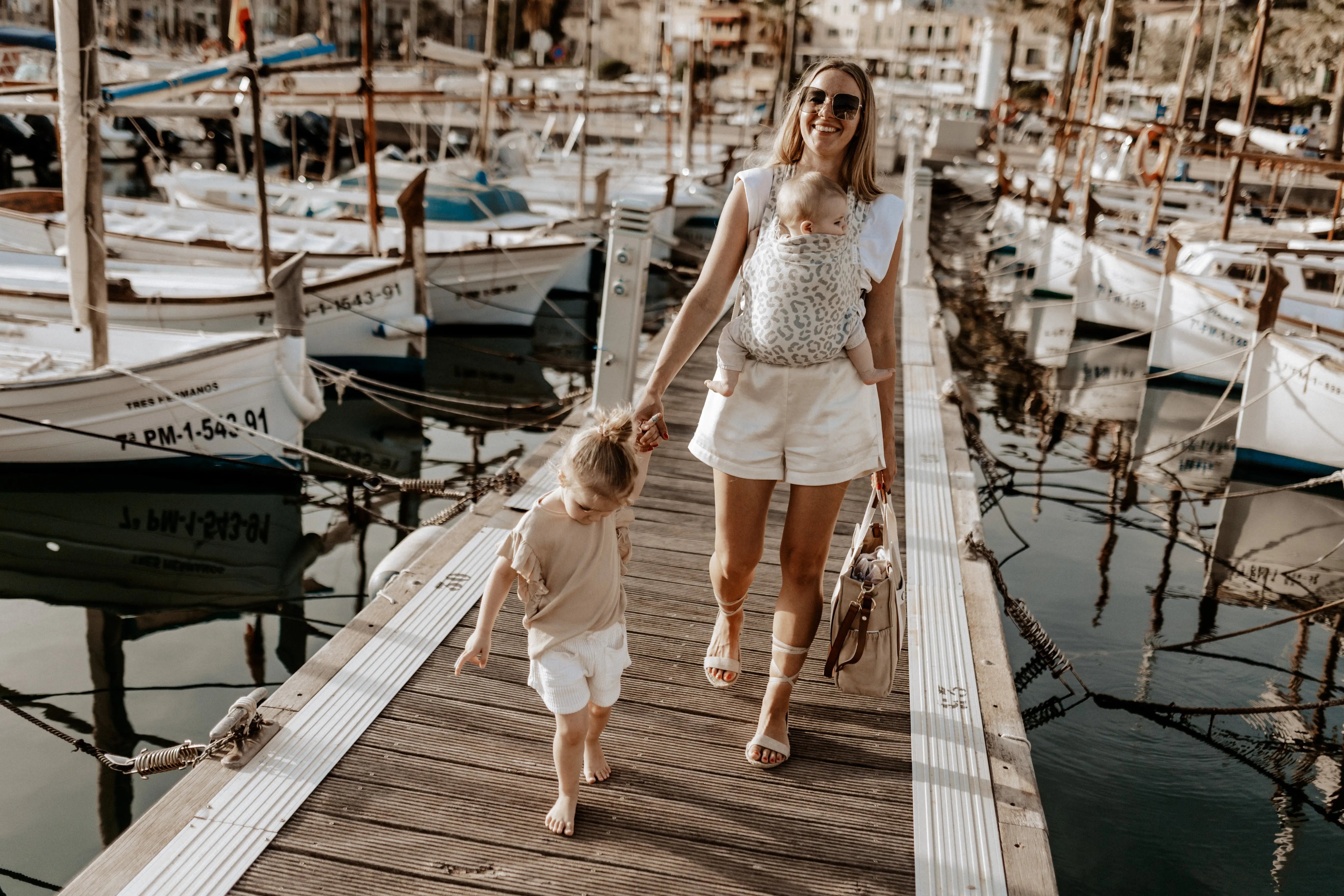 Kann mein Baby in der Babytrage auch nach vorne schauen? sandiia® – only love in it
