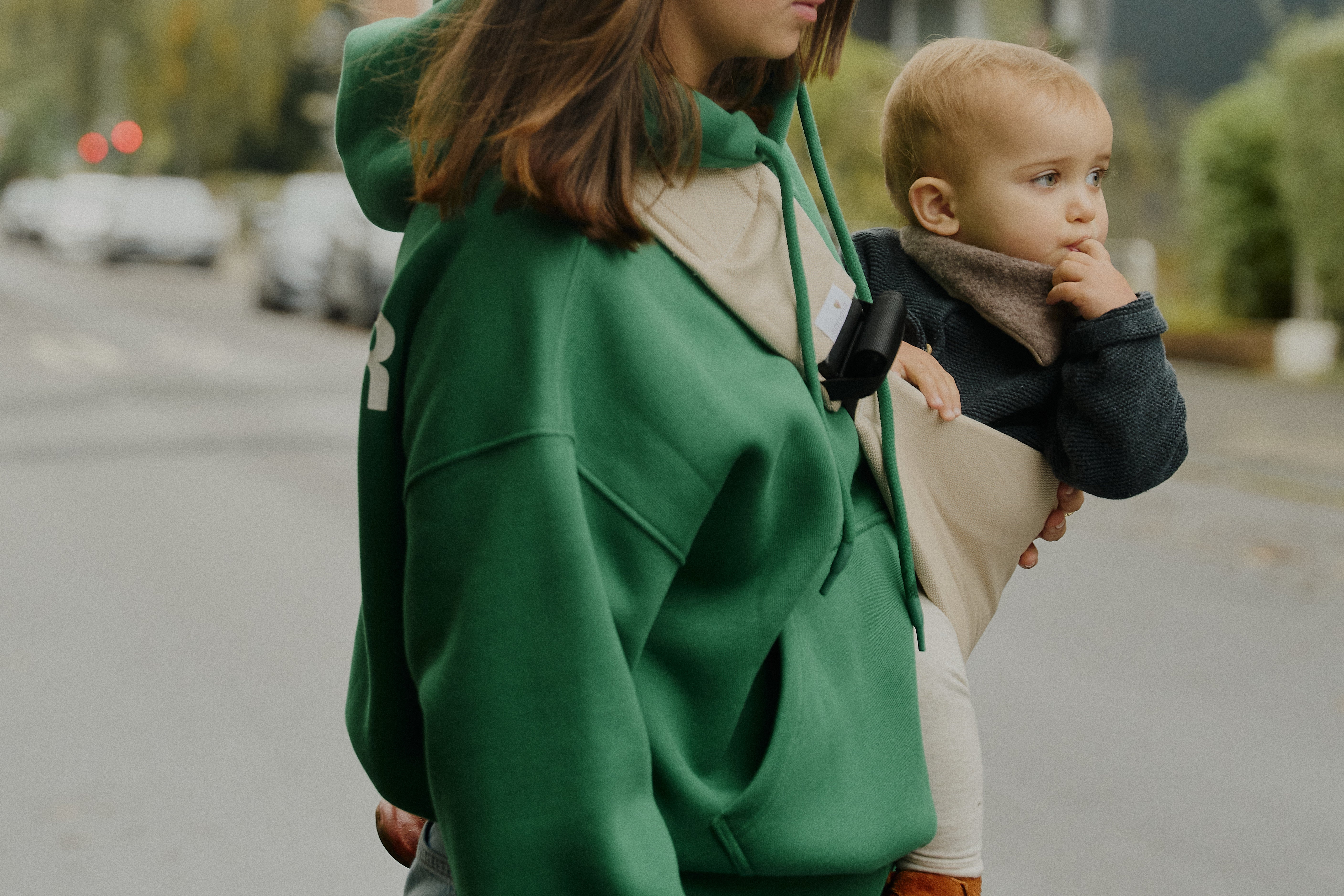 Hüfttrage "Hipster" – die neue, praktische Babytrage für Eltern unterwegs sandiia® – only love in it