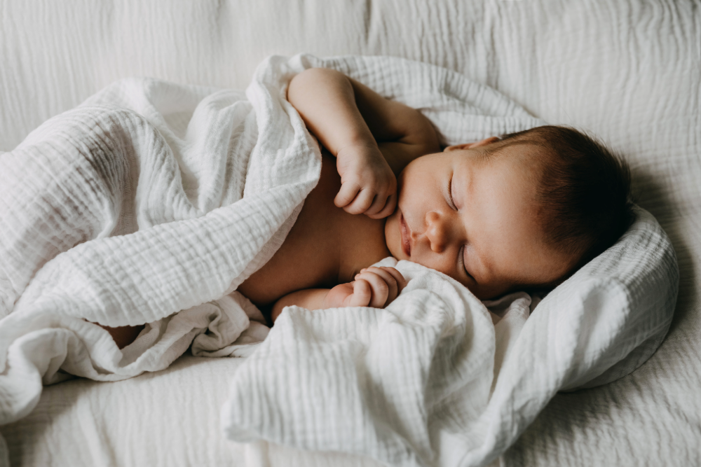 Babytragen bei Hitze: Warum Deine Körpernähe Deinem Baby auch im Sommer Sicherheit gibt sandiia® – only love in it
