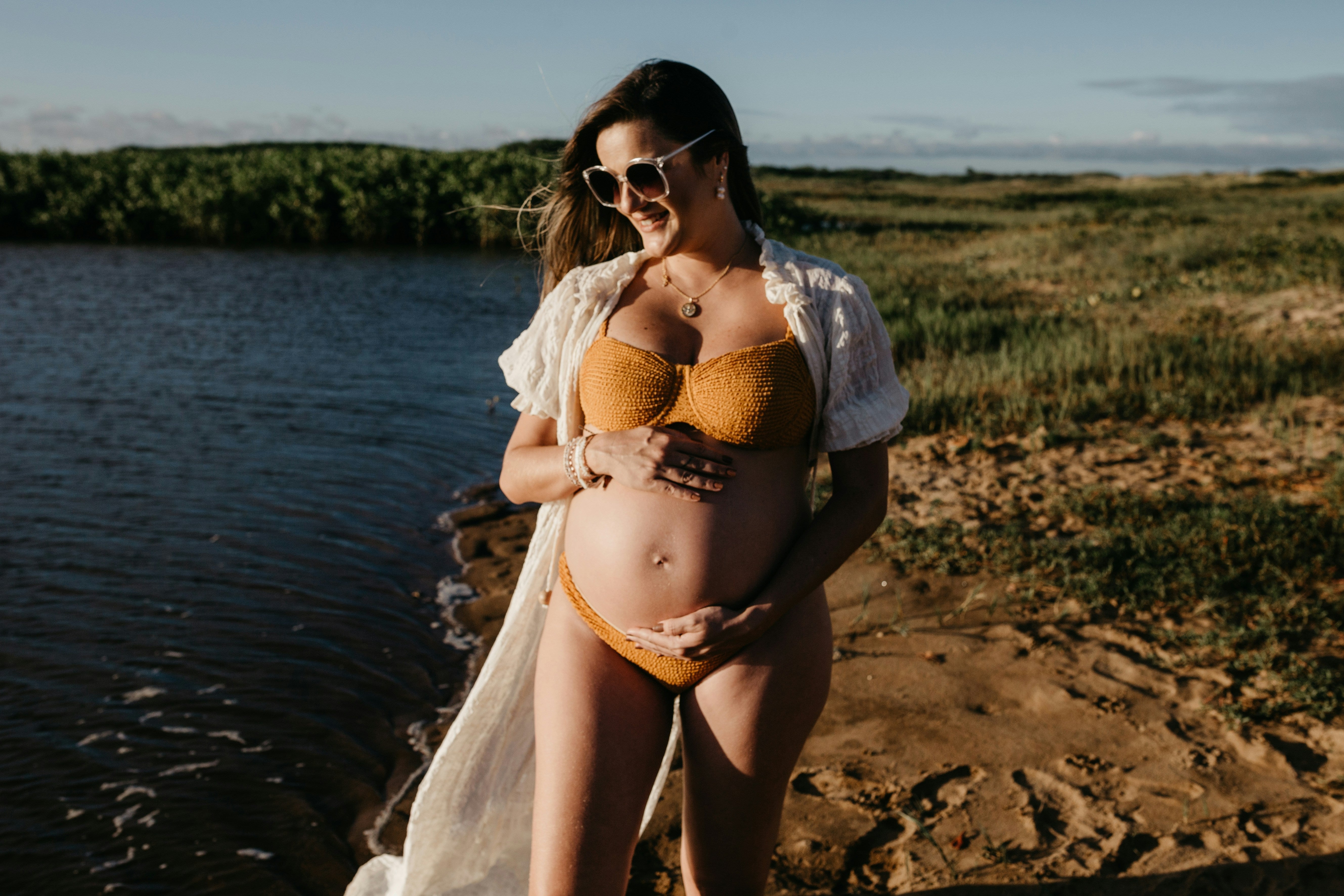 Schwanger reisen: Entspannt in den Urlaub mit Babybauch sandiia® – only love in it