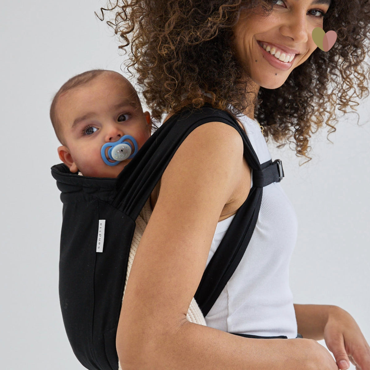 sandiia® Halfbuckle Carrier Black