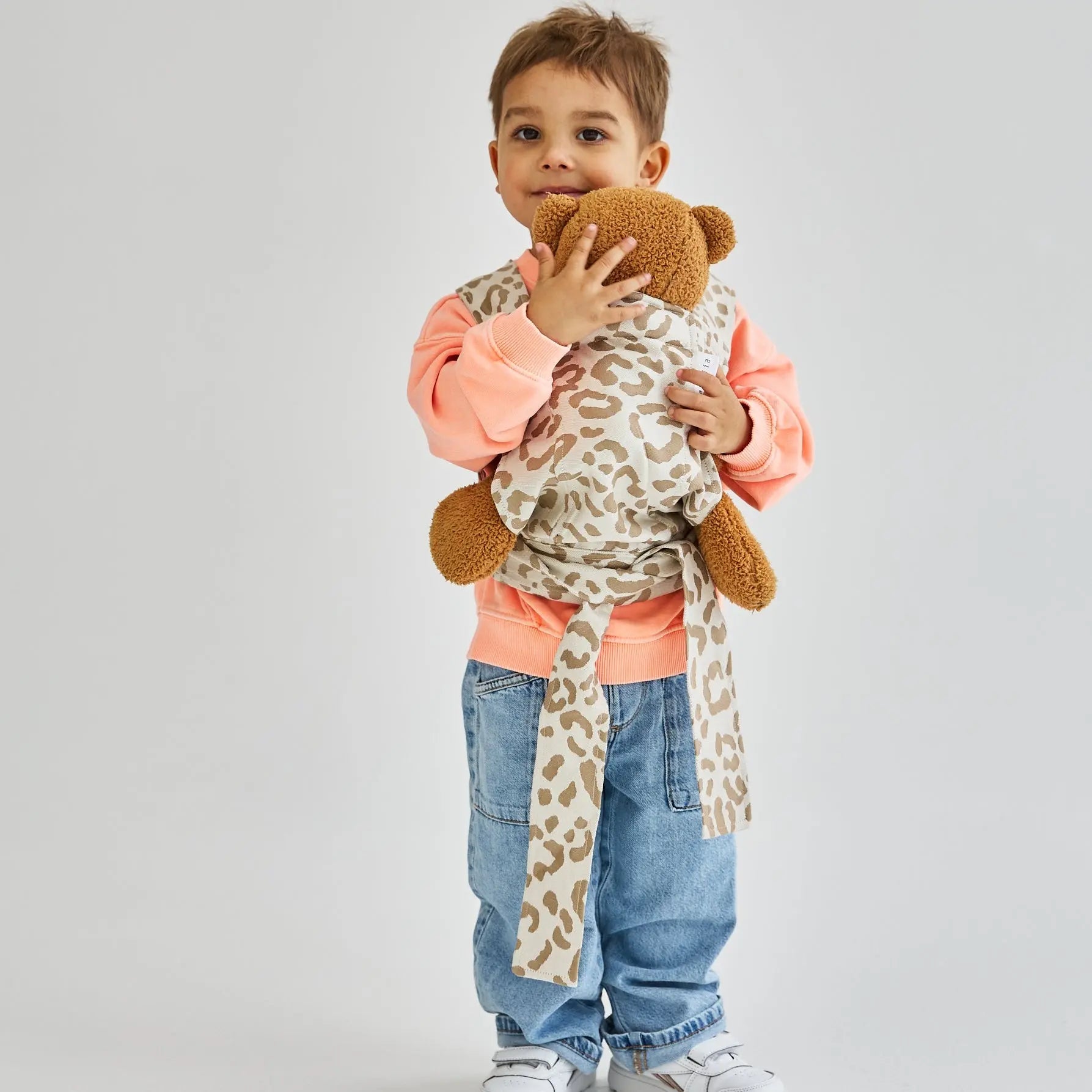 sandiia® Puppentrage Tiimeless Leodiia Sand