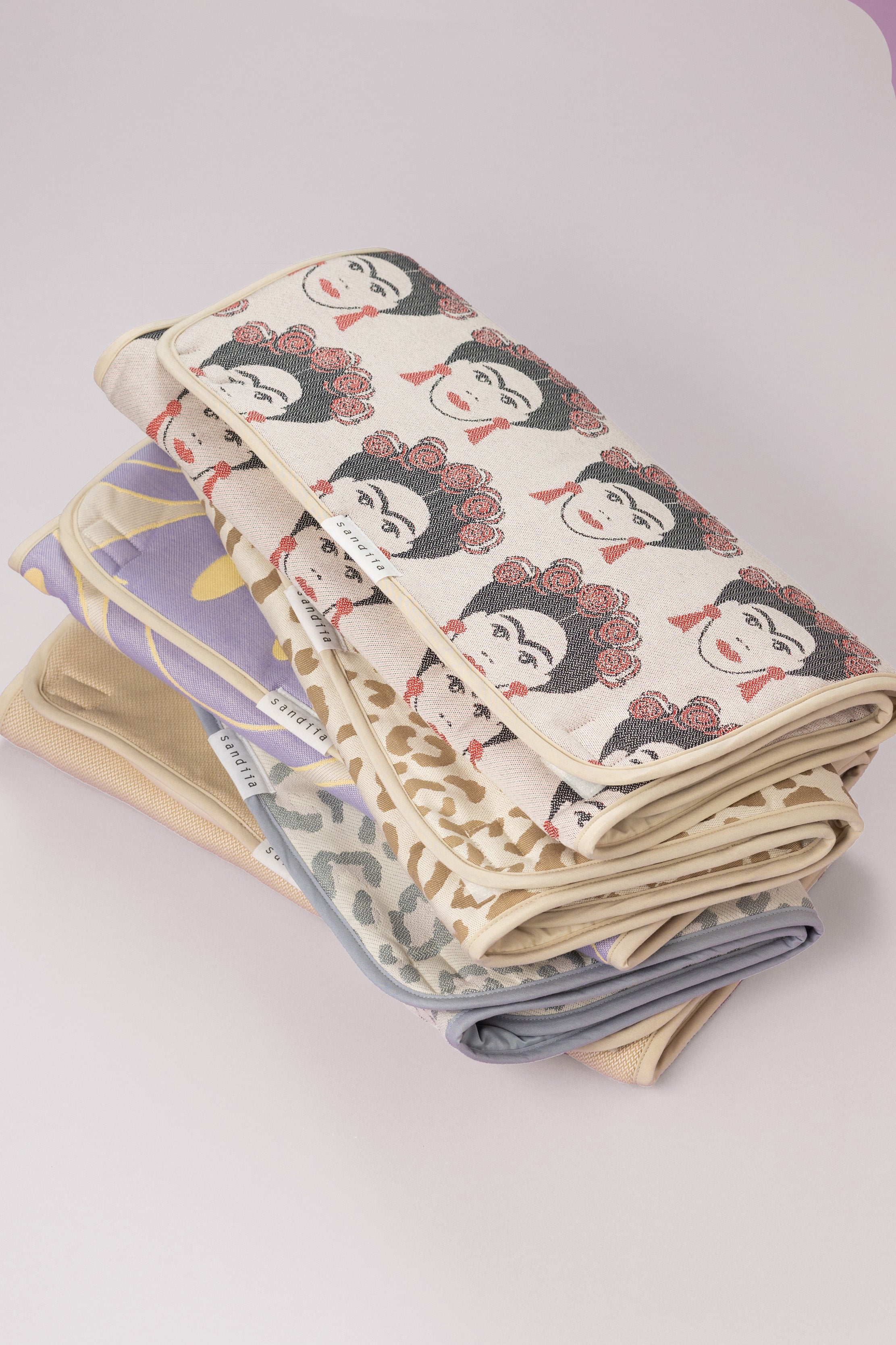sandiia® mobile changing mat with pockets