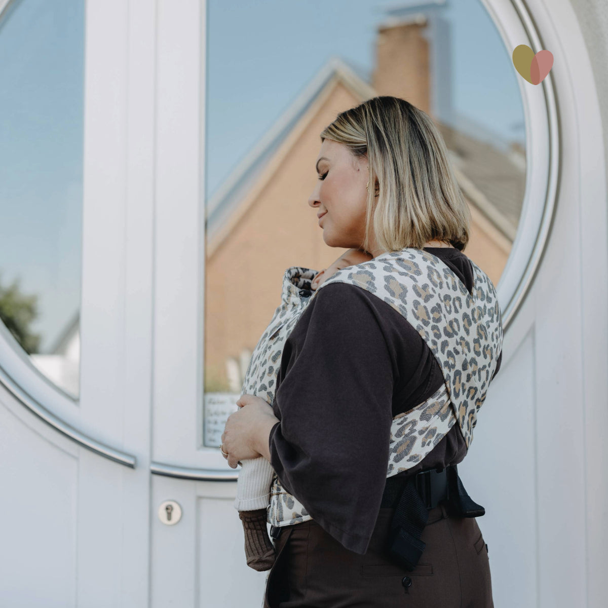 sandiia® Halfbuckle Carrier Leodiia Classic / Delivery in stock from May 26, 2025