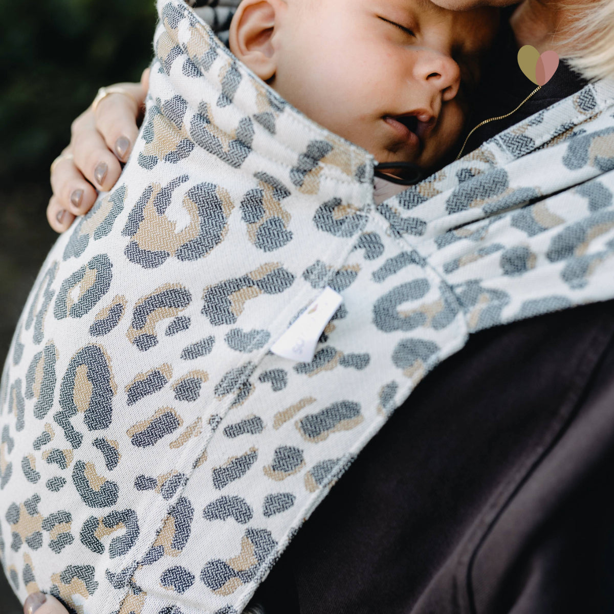 sandiia® Halfbuckle Carrier Leodiia Classic / Delivery in stock from May 26, 2025