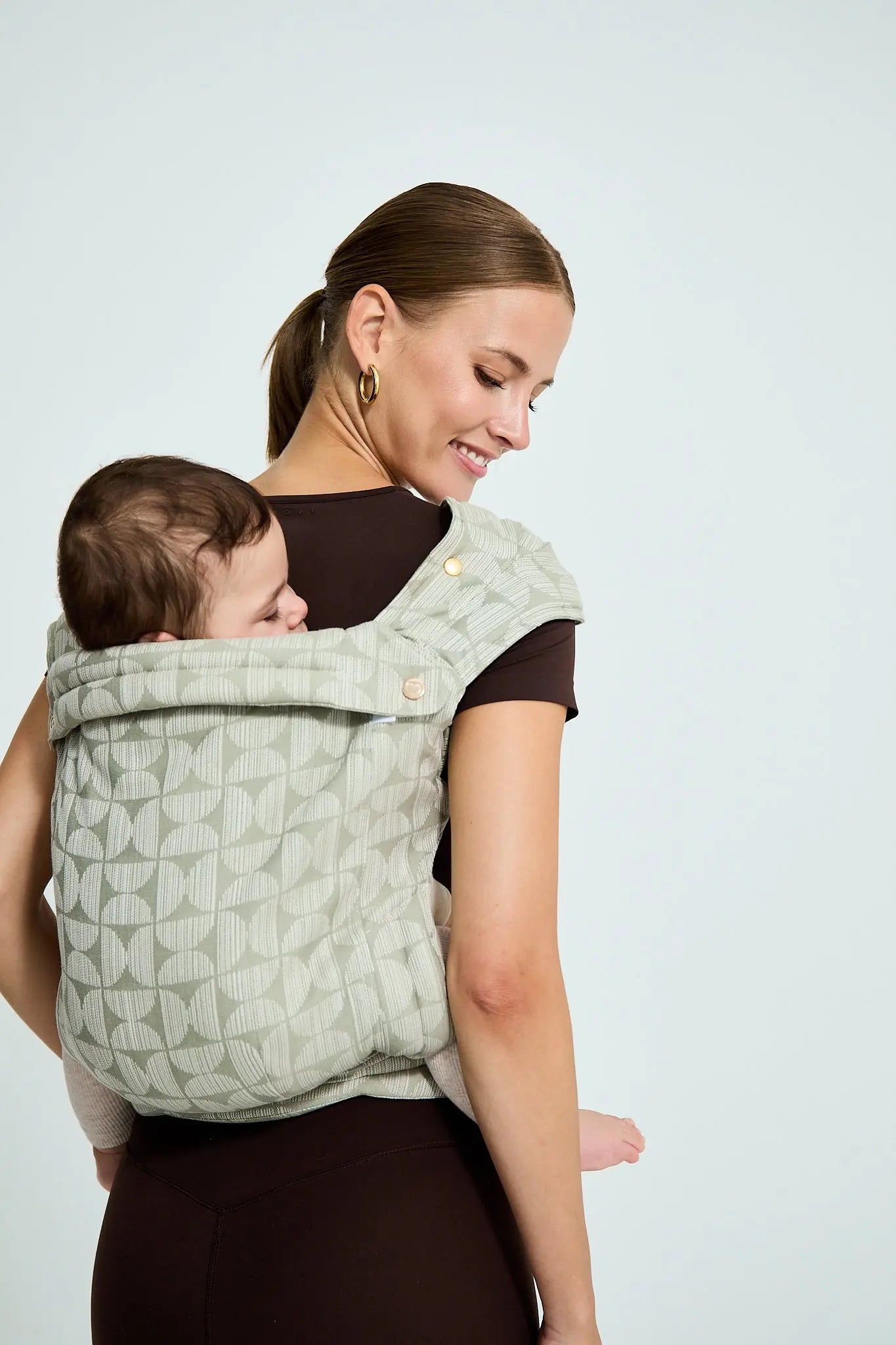 sandiia® Babytrage Tiimeless Comfort+ Balance Salbei