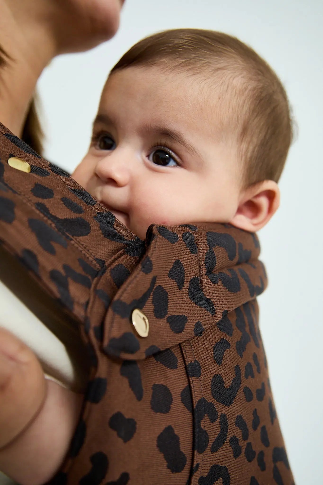 sandiia® Babytrage Tiimeless Comfort+ Leodiia Mokka