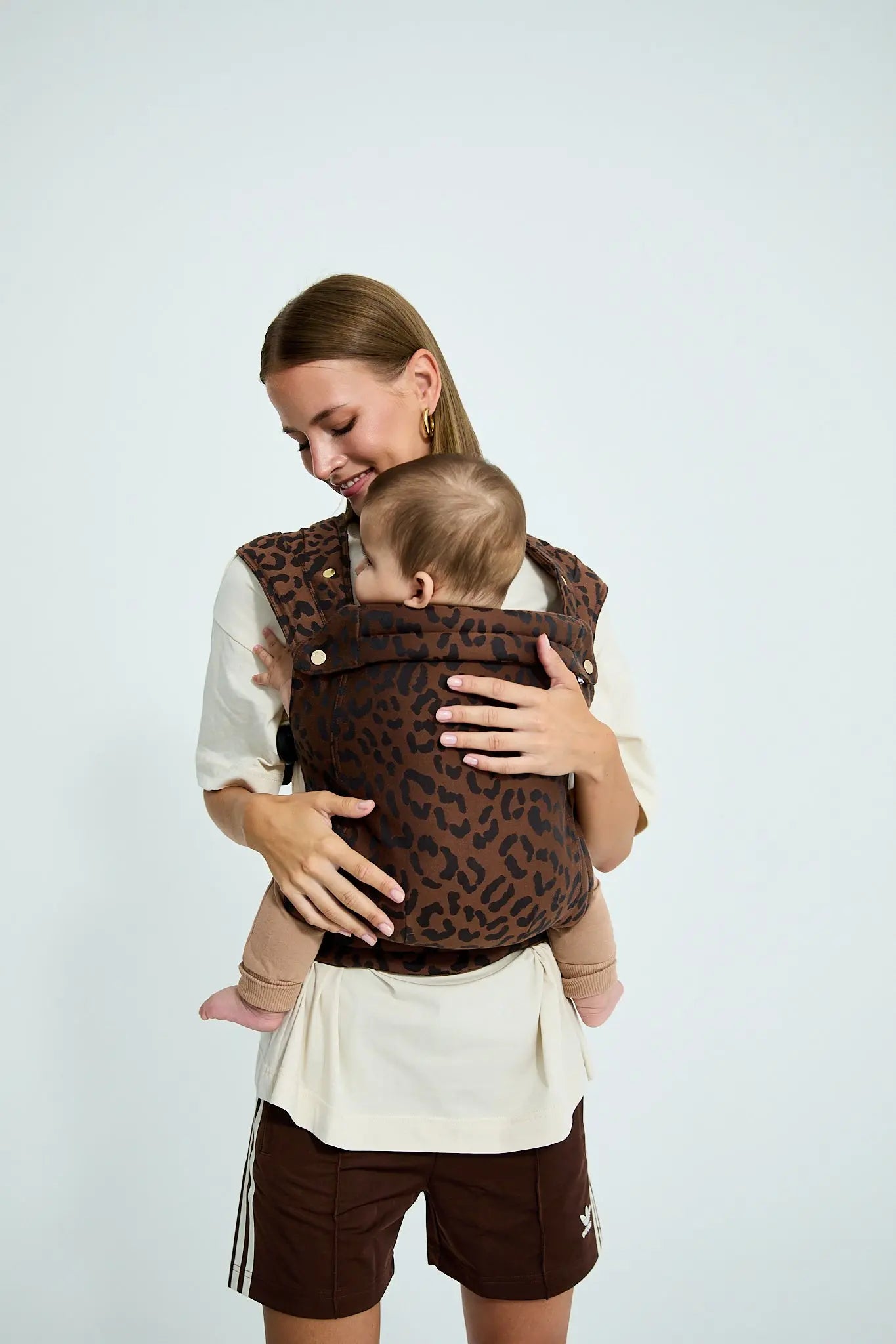sandiia® Babytrage Tiimeless Comfort+ Leodiia Mokka