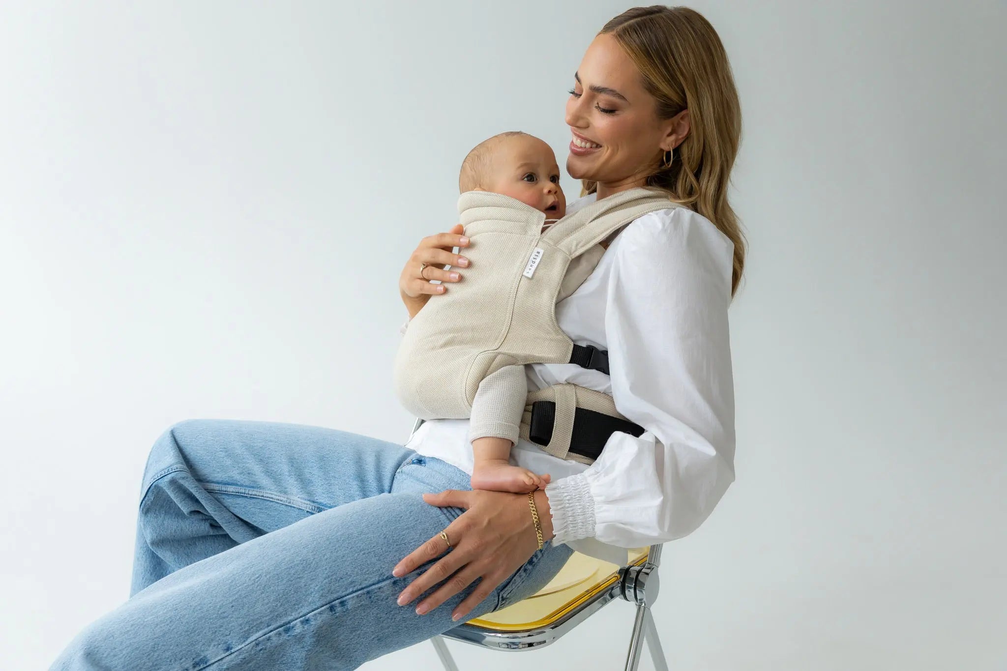 Darf ich mich hinsetzen, wenn mein Baby in der Trage schläft? sandiia® – only love in it