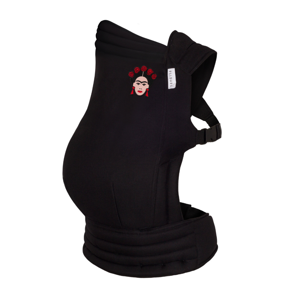 sandiia® baby carrier Tiimeless Black Patch incl. Friida patch